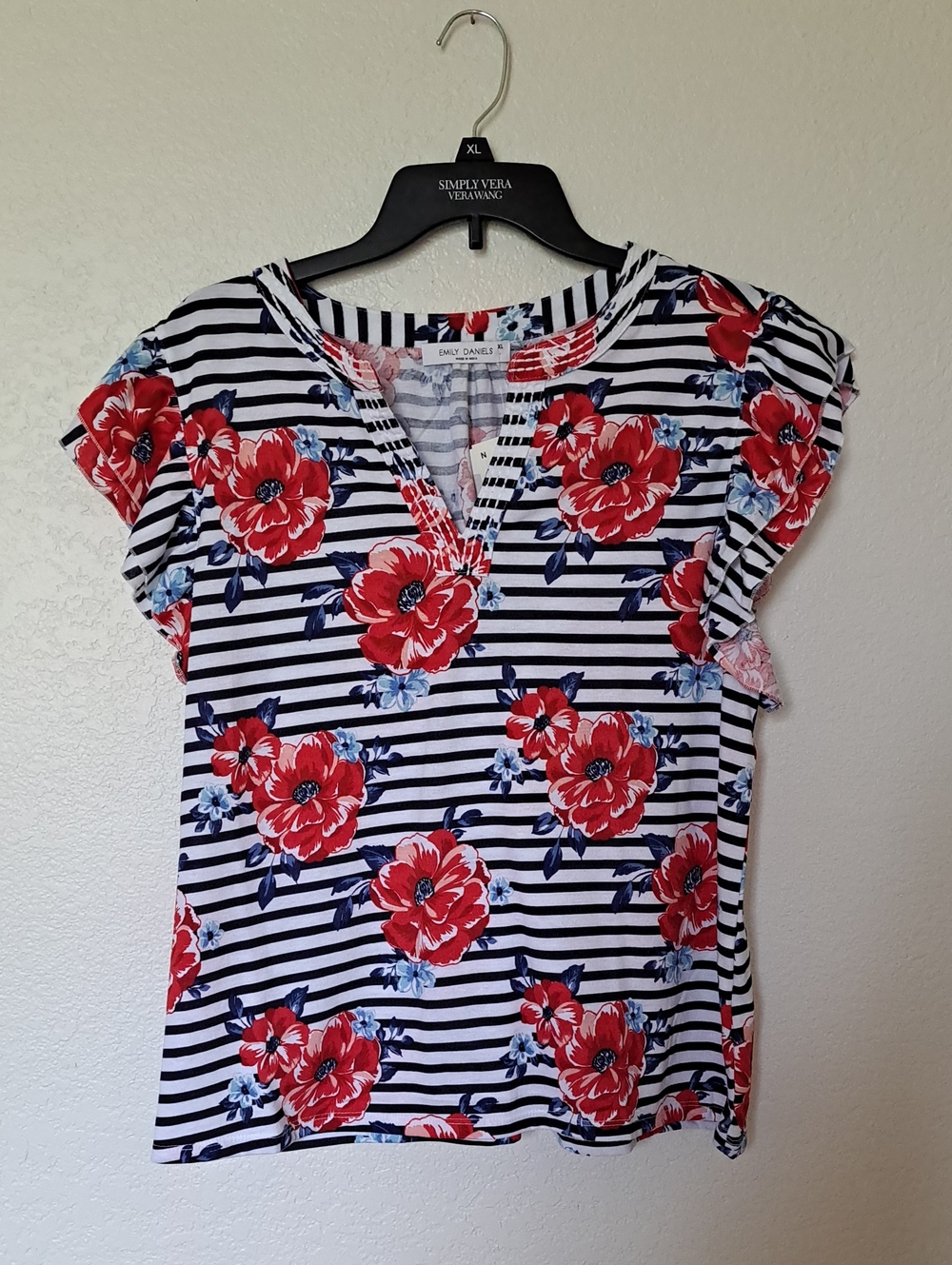 EMILY DANIELS Red Floral Stripe V-Neck Short Sleeve Top